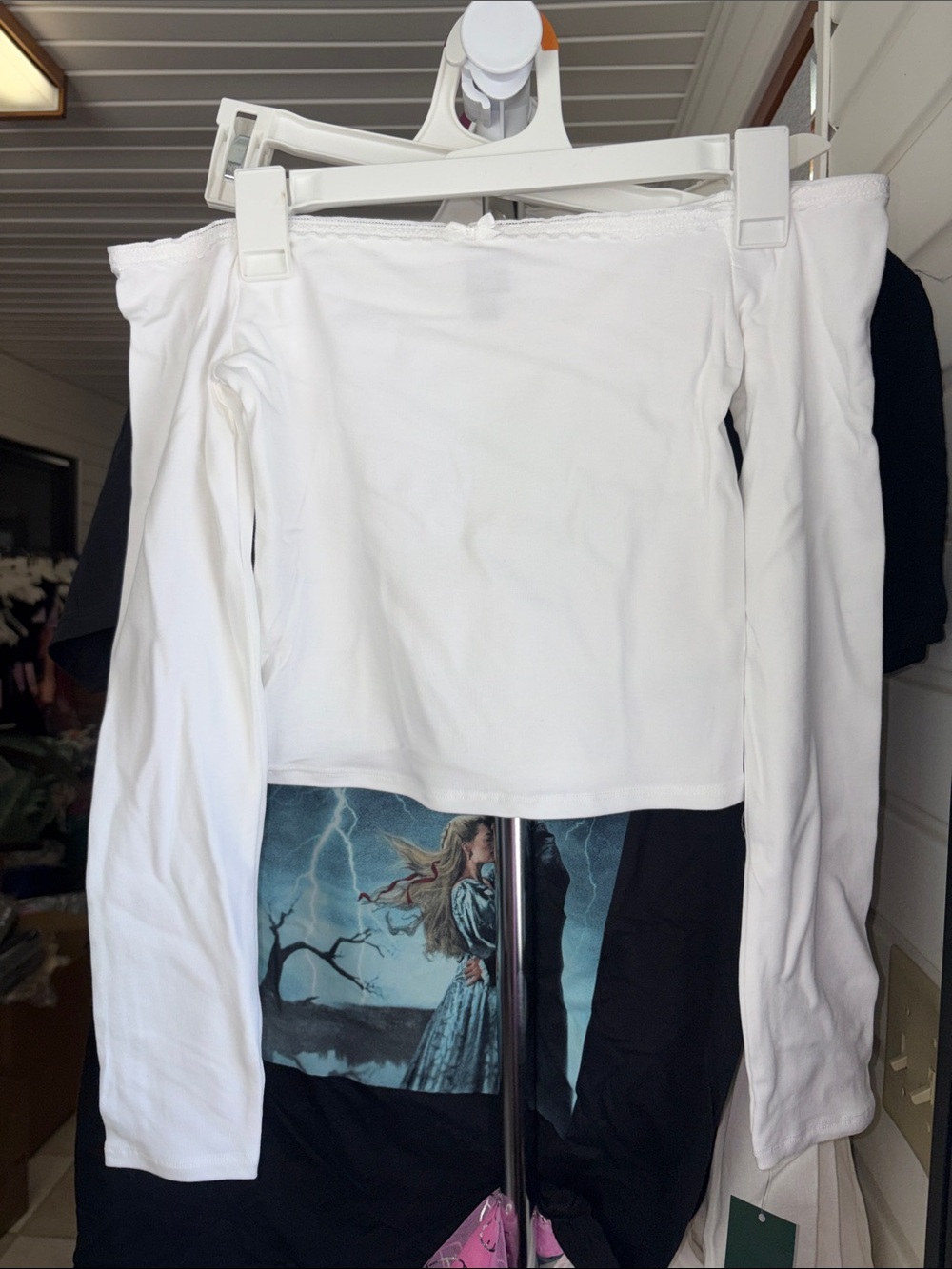10/$10 White Off-Shoulder Long Sleeve Crop Top